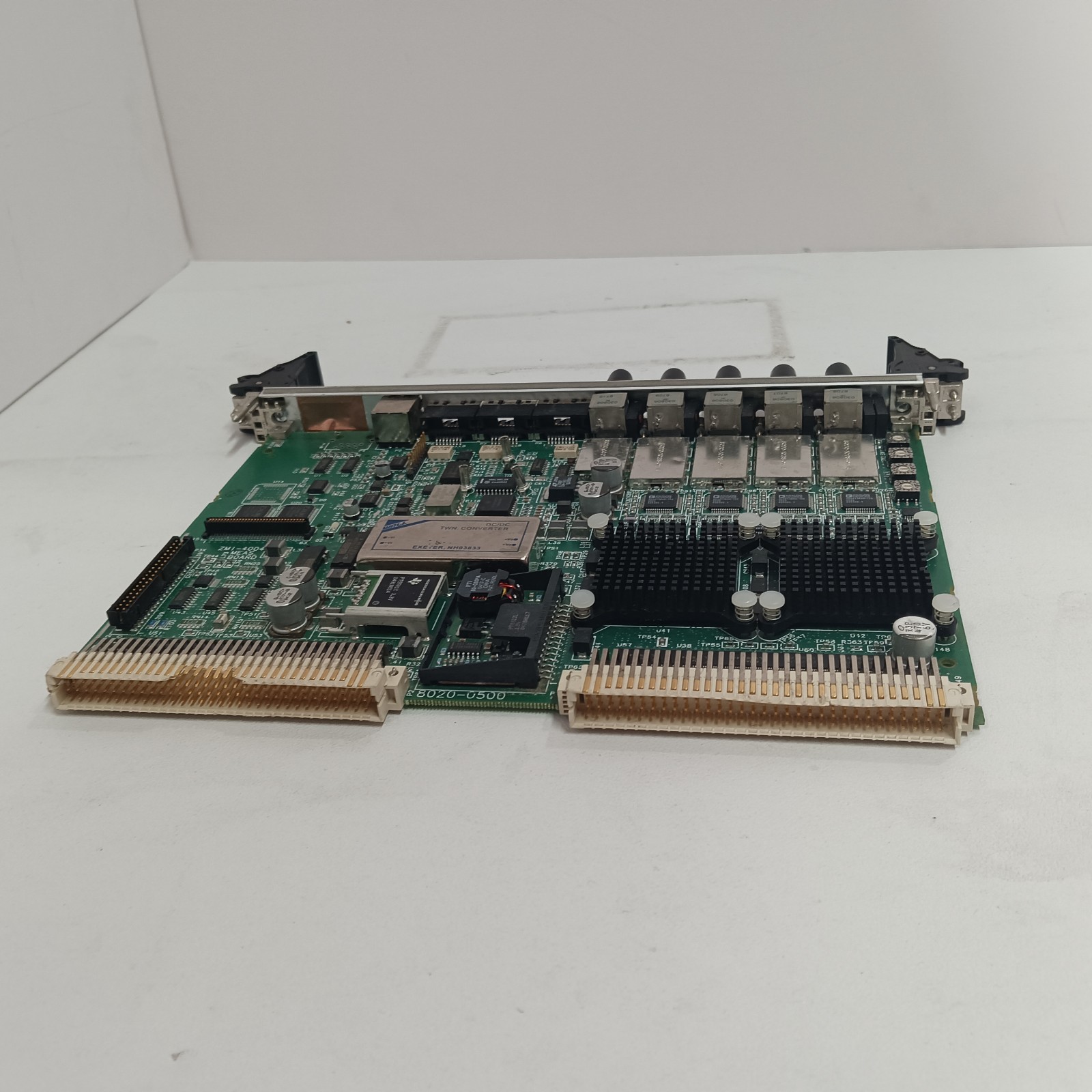 ABB LXN1604-6 3BHL000986P7000 ABB Ethernet Switch for Controller Pairing Synchronization 800xA Syste1